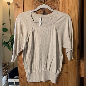 Relaxed sweater. Size S